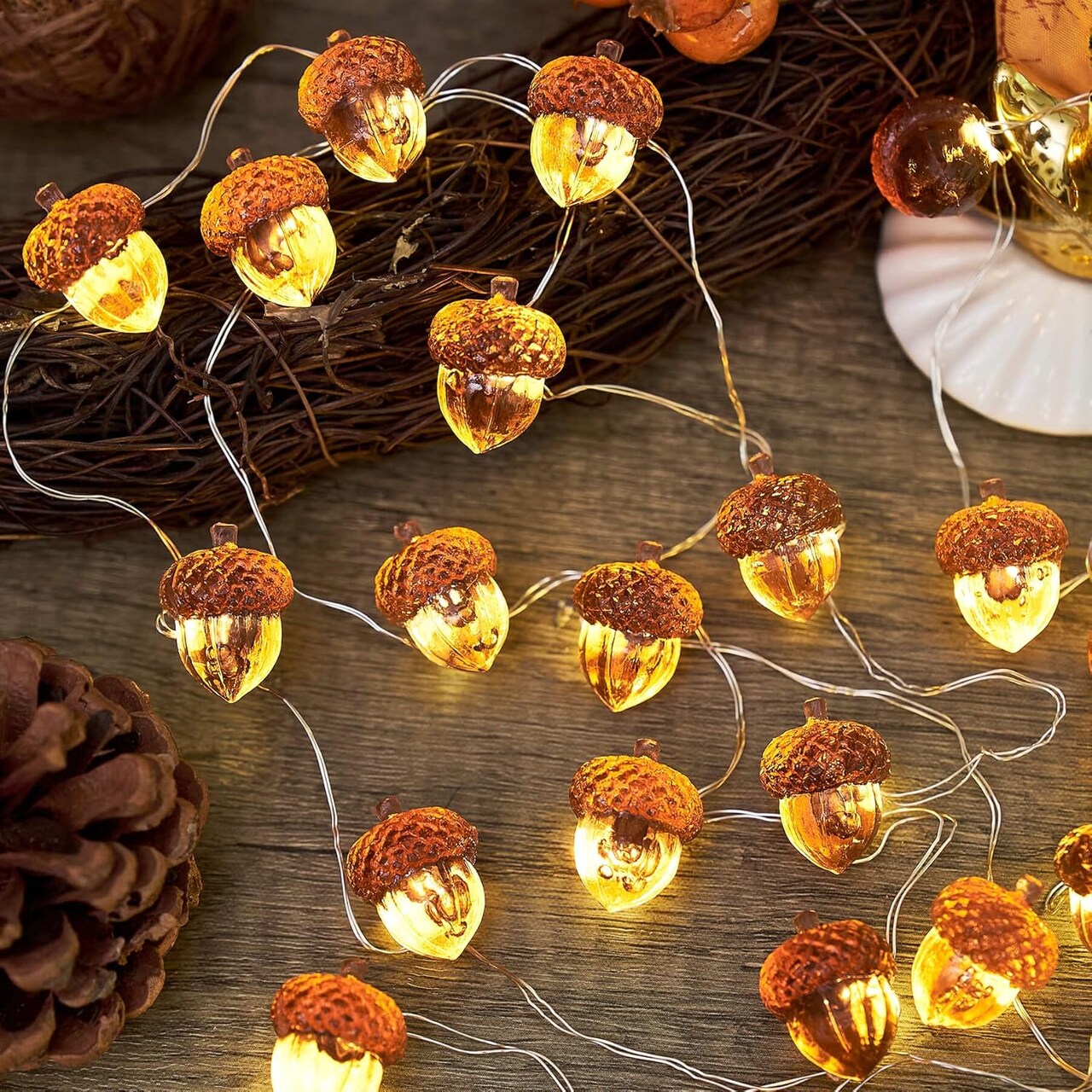 Thanksgiving Décor 3D Acorn Decorations Autumn Décor String Lights, Acorn Fall Harvest Decorative Lights 10ft 30LED USB Plug-in Battery Operated for Bedroom Garland Fireplace Mantel Wreath Decor (ACORN-USB)